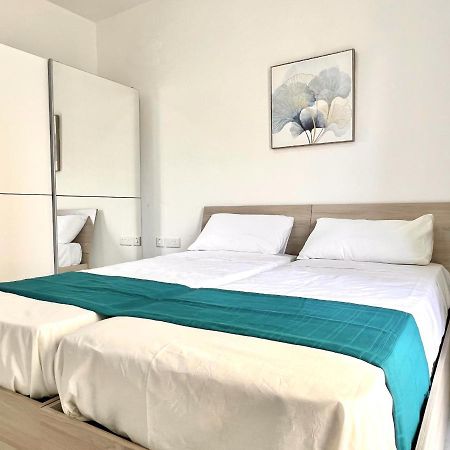 Condo With Patio Overlooking Piazza Gzira Exteriör bild